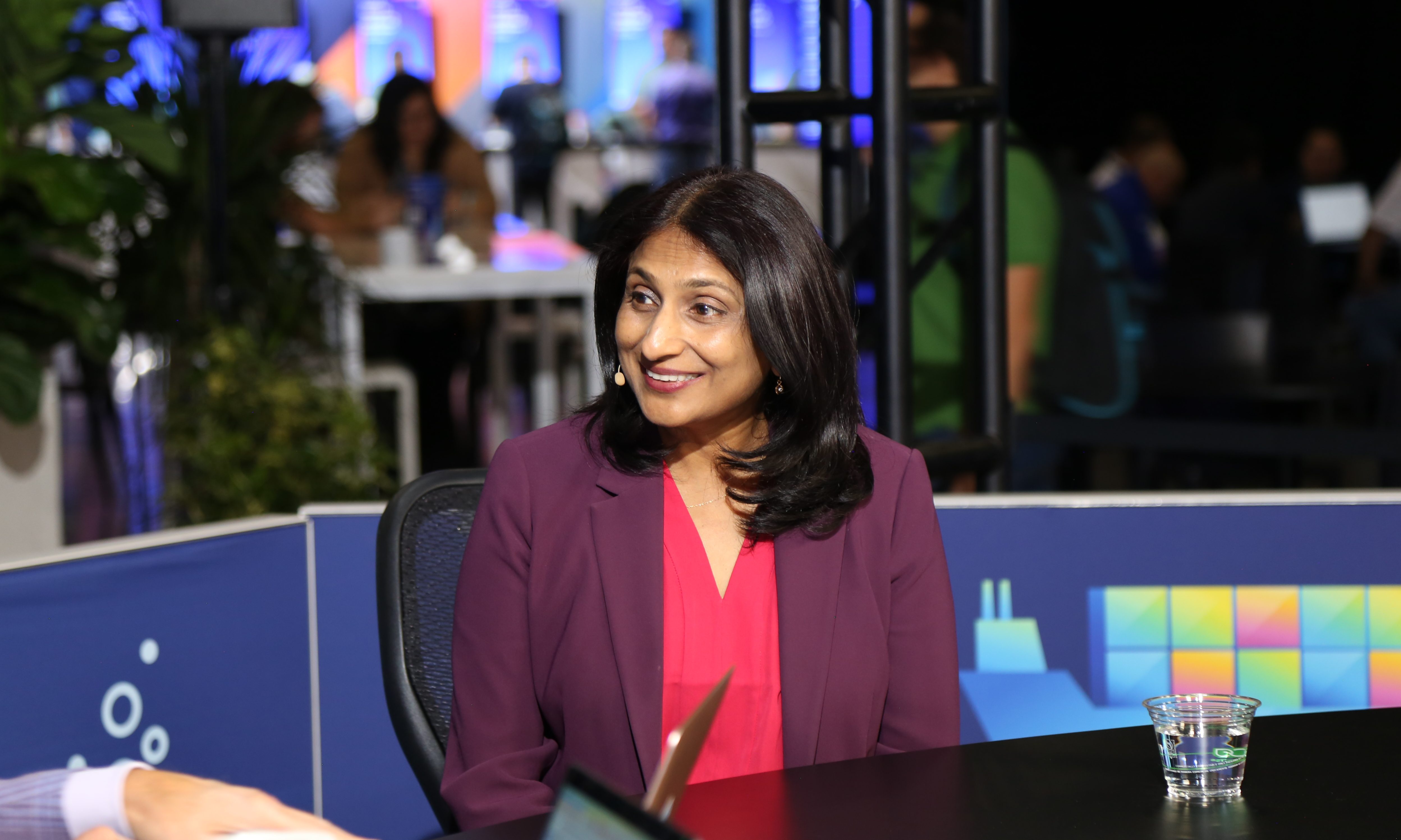 Purnima Padmanabhan, general manager of the Tanzu Division at Broadcom Inc., talks to theCUBE during VMware Explore 2024 about how VMware Tanzu Platform 10 accelerates application development.